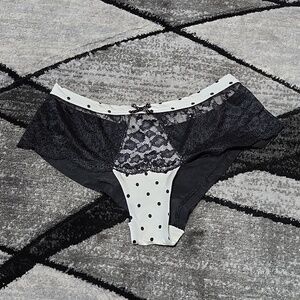 VINTAGE VICTORIA SECRET 2011 POLKA-DOT BLACK MESH LACE PANTY